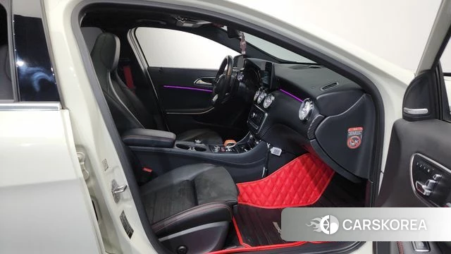 Mercedes-Benz A-Class W176 2018 Белый из Кореи, фото 2