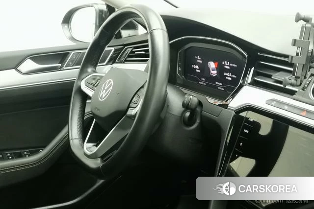 Volkswagen Magotan PHEV 2023 Черный из Китая, фото 2