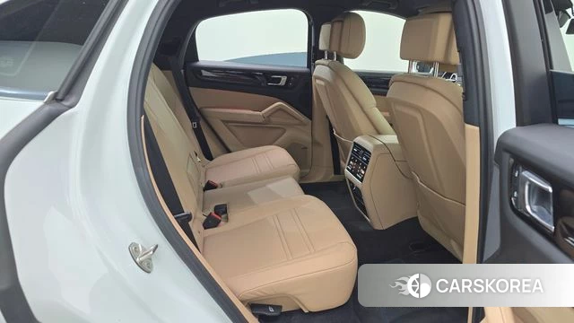 Porsche Cayenne (PO536) 2023 Белый из Кореи, фото 2