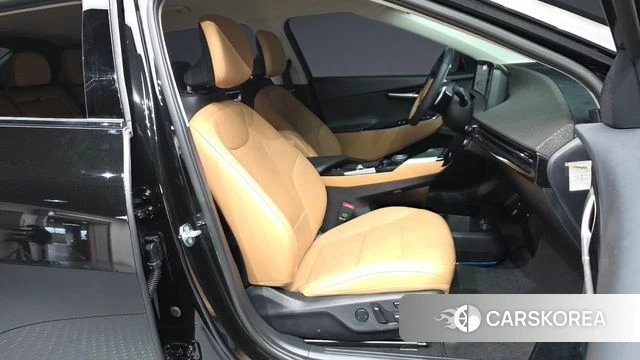 Kia EV6 2023 Черный из Кореи, фото 2