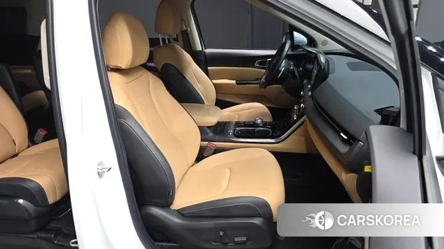 Kia Carnival 4th generation 2023 Белый из Кореи, фото 2