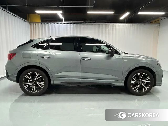 Audi Q3 Sportback 2022 Зеленый из Китая, фото 2