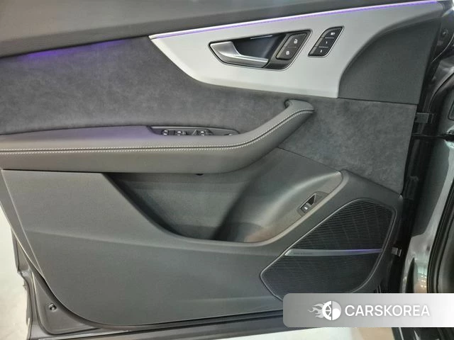 Audi Q7 (4M) 2026 Серый из Кореи, фото 2
