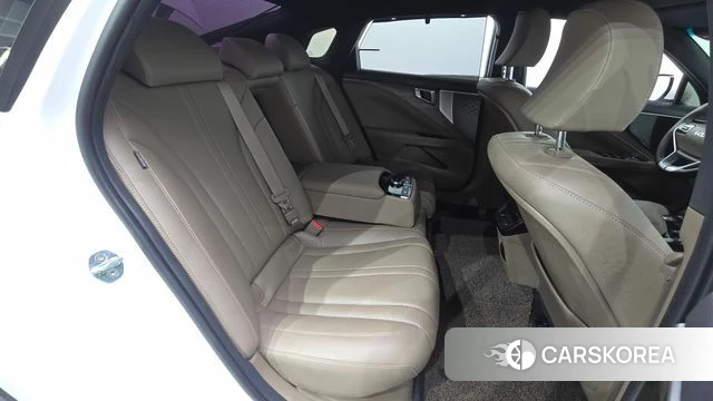 Kia K8 Hybrid 2022 Белый из Кореи, фото 2