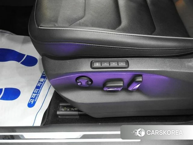 Volkswagen Tiguan second Generation 2020 Белый из Кореи, фото 2