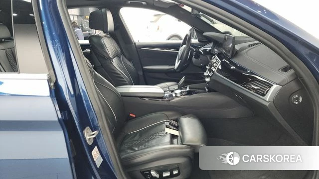 BMW 5 Series (G30) 2020 Синий из Кореи, фото 2