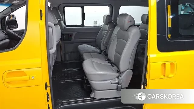 Hyundai The New Grand Starex 2021 Желтый из Кореи, фото 2