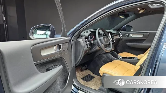 Volvo XC40 2022 Синий из Кореи, фото 2