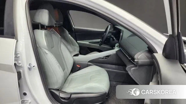 Hyundai The New Avante (CN7) 2025 Белый из Кореи, фото 2