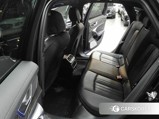 Audi A6 (C8) 2020 Черный из Кореи, фото 2