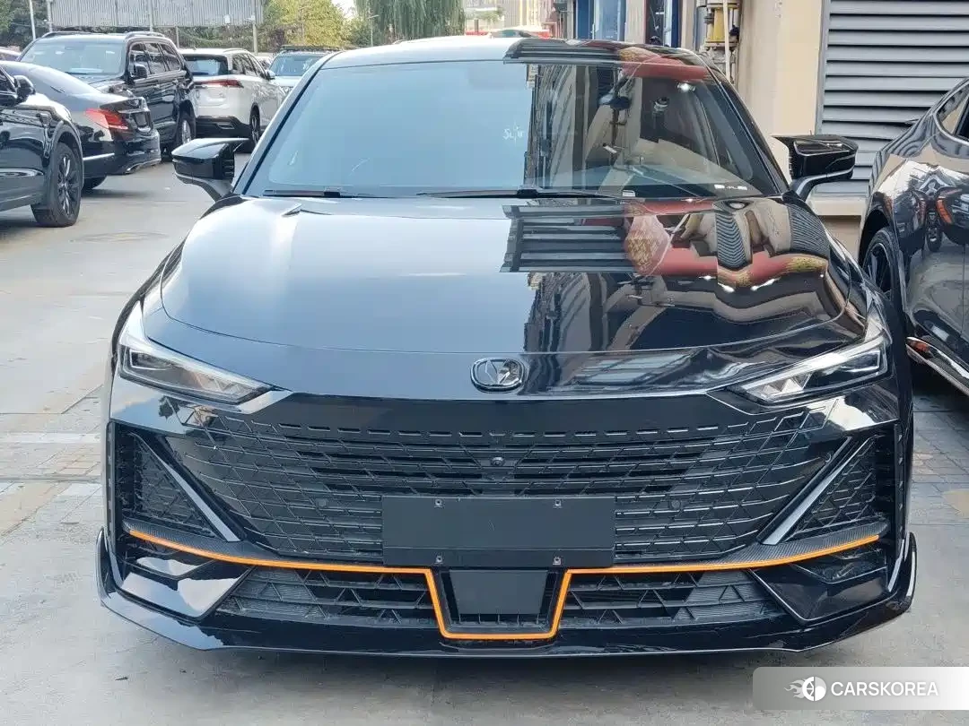 Chang'an Changan UNI-V 2022 Черный из Китая, фото 2