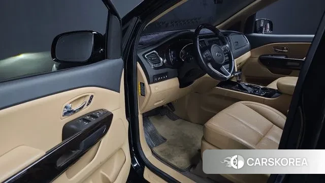 Kia The New Carnival 2020 Черный из Кореи, фото 2