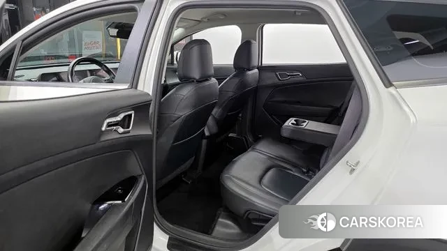 Kia Sportage 5th Generation 2022 Белый из Кореи, фото 2