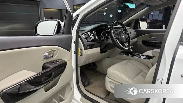 Kia The New Carnival 2020 Белый из Кореи, фото 2