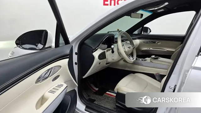 Genesis Electrified GV70 2022 Белый из Кореи, фото 2