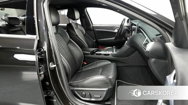 Genesis G70 2019 Черный из Кореи, фото 2