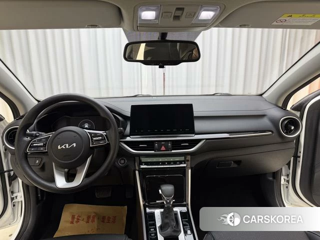 Kia K3 2022 Белый из Китая, фото 2