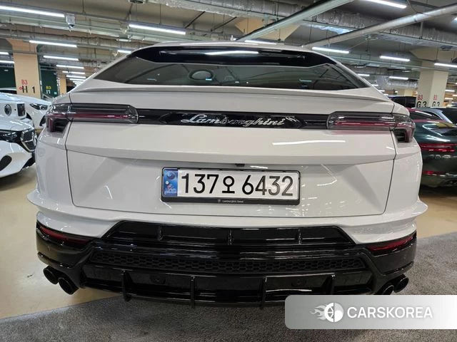 Lamborghini Urus 2023 Белый из Кореи, фото 2