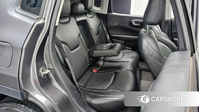 Jeep Compass 2nd Generation 2018 Серый из Кореи, фото 2