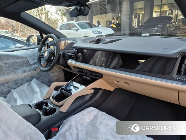 Porsche Cayenne (PO536) 2025 Серый из Кореи, фото 2