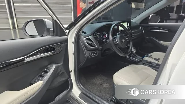 Kia Seltos 2021 Белый из Кореи, фото 2