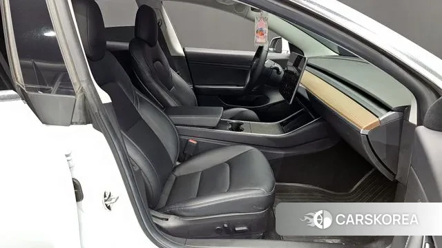 Tesla Model 3 2019 Белый из Кореи, фото 2