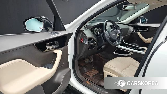 Jaguar F-PACE 2018 Белый из Кореи, фото 2