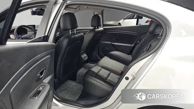 Renault Korea (Samsung) SM3 Neo 2019 Серебристо-серый из Кореи, фото 2