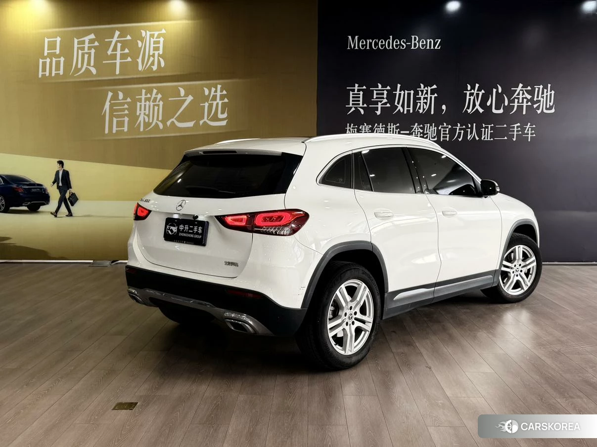 Mercedes-Benz GLA 2022 Белый из Китая, фото 2
