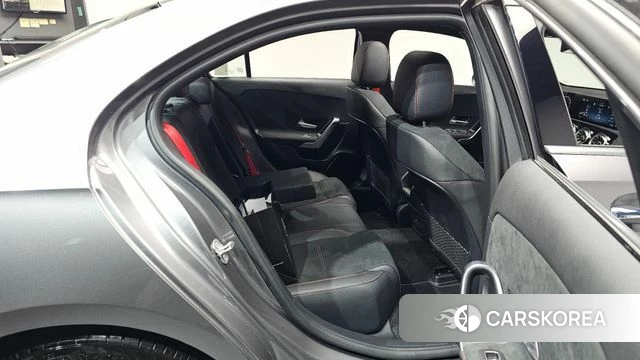 Mercedes-Benz A-Class W177 2024 Серый из Кореи, фото 2