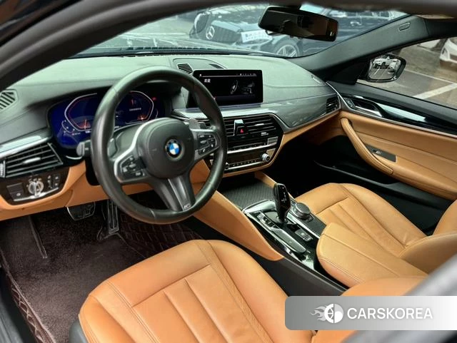 BMW 5 series 2020 Черный из Китая, фото 2