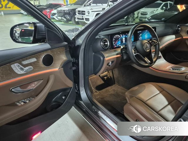 Mercedes-Benz E-Class W213 2023 Серый из Кореи, фото 2