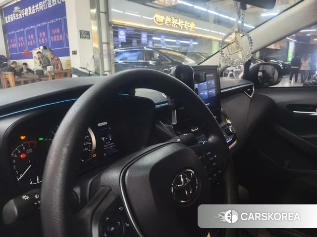 Toyota Corolla 2022 Белый из Китая, фото 2