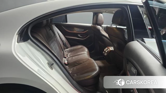 Mercedes-Benz CLS-Class C257 2019 Белый из Кореи, фото 2