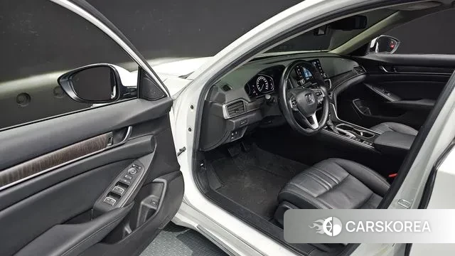 Honda Accord 10th Generation 2021 Белый из Кореи, фото 2