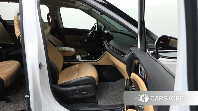 Kia Carnival 4th generation 2021 Белый из Кореи, фото 2
