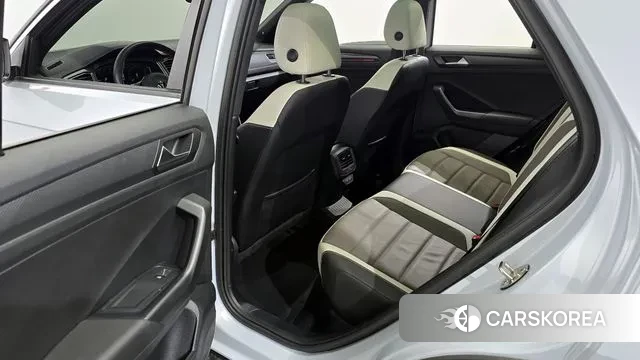 Volkswagen T-Roc 2022 Белый из Кореи, фото 2