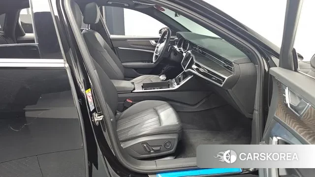 Audi A6 (C8) 2022 Черный из Кореи, фото 2