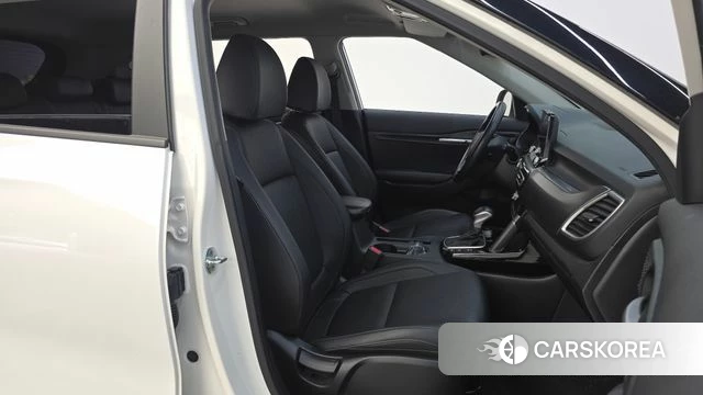 Kia Seltos 2022 Белый из Кореи, фото 2