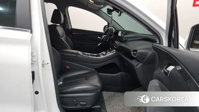 Hyundai The New Santa Fe 2021 Белый из Кореи, фото 2