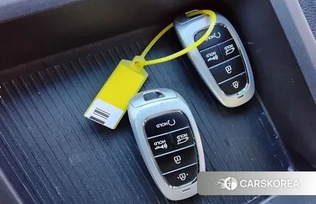 Hyundai Staria 2022 Белый из Кореи, фото 2