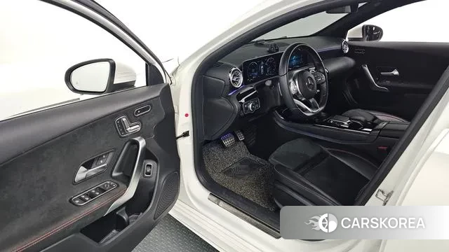 Mercedes-Benz A-Class W177 2020 Белый из Кореи, фото 2