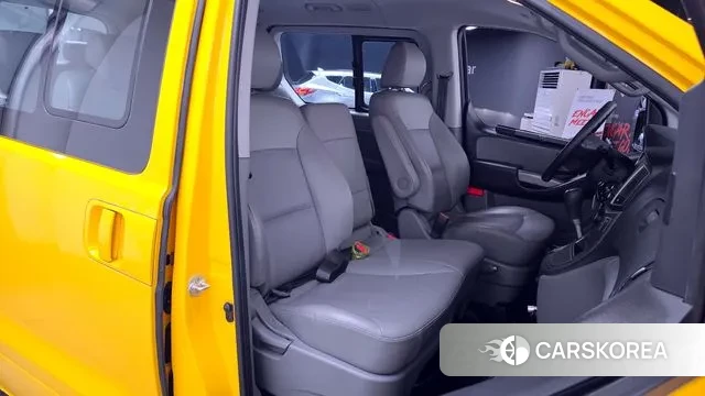 Hyundai The New Grand Starex 2019 Желтый из Кореи, фото 2