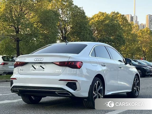 Audi A3 2023 Белый из Китая, фото 2