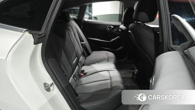 BMW 2 Series Gran Coupe (F44) 2023 Белый из Кореи, фото 2