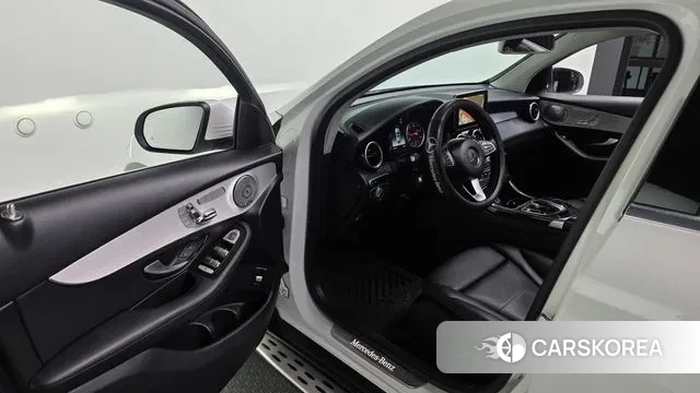 Mercedes-Benz GLC-Class X253 2018 Белый из Кореи, фото 2