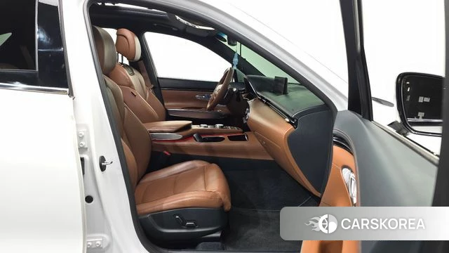 Genesis GV70 2021 Белый из Кореи, фото 2