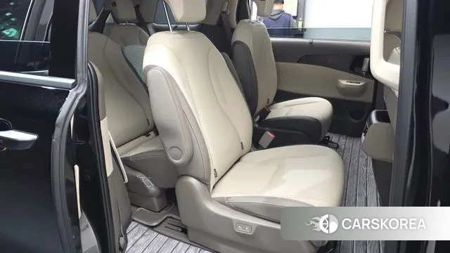 Kia The New Carnival 4th Generation 2025 Черный из Кореи, фото 2