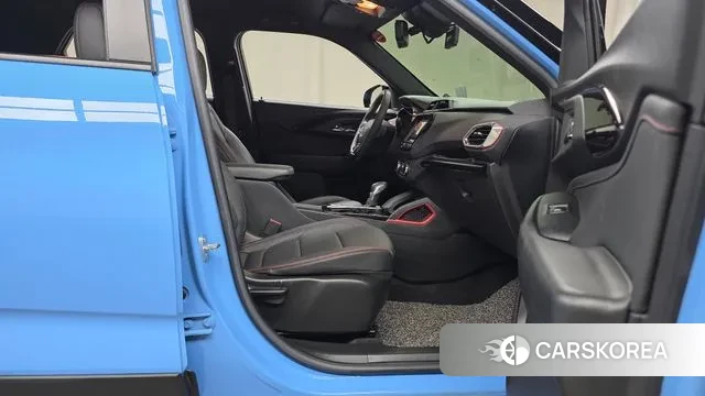 Chevrolet (GM Daewoo) Trailblazer 2022 Небесно-голубой из Кореи, фото 2