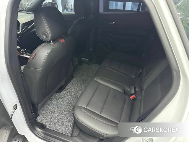 Chevrolet (GM Daewoo) Trax Crossover 2023 Белый из Кореи, фото 2